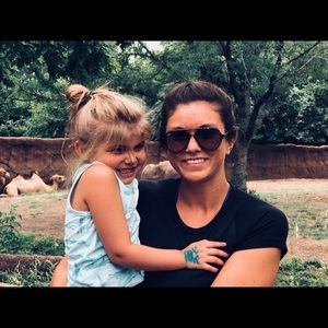 Meet your Posher, Rachel